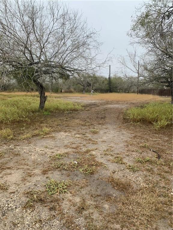 1049 Evergreen St, Mathis TX, 78368 land for sale