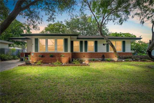622 Bermuda Pl, Corpus Christi, TX 78411 - view of front of house with brick siding