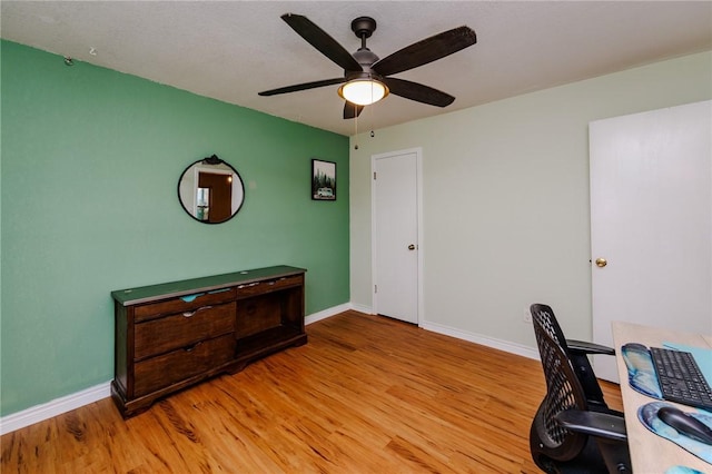 7202 Mansions Dr Unit N1, Corpus Christi, TX 78414 - office space with baseboards, light wood-style flooring, and ceiling fan
