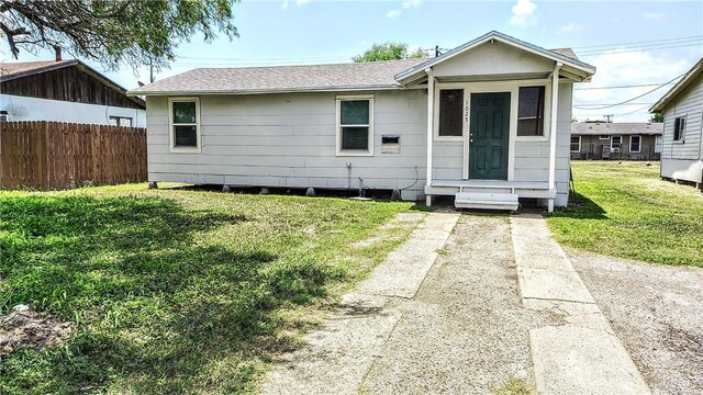 1025 E Fordyce Ave, Kingsville, TX 78363 - photo 1