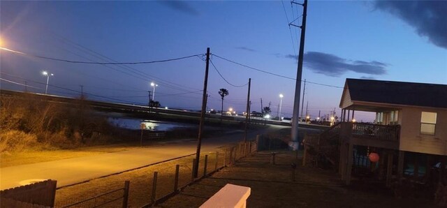 938 E Lakeside Dr, Corpus Christi, TX 78418 - view of patio