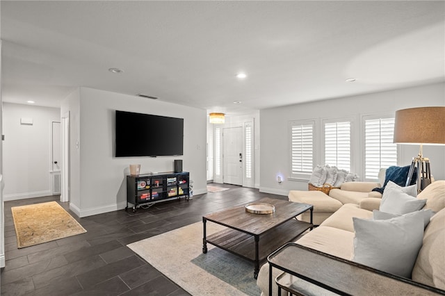 5418 Stonegate Way, Corpus Christi, TX 78411 - living room with recessed lighting and baseboards