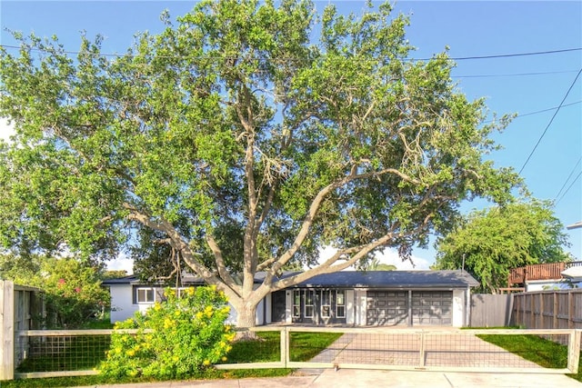 3242 Catcay Dr, Corpus Christi, TX 78418 - photo 2