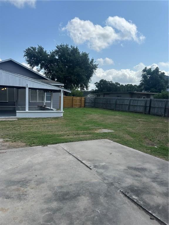 625 W Richard Ave, Kingsville, TX 78363 - photo 26