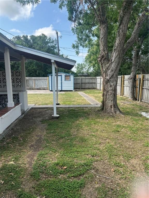 625 W Richard Ave, Kingsville, TX 78363 - photo 29