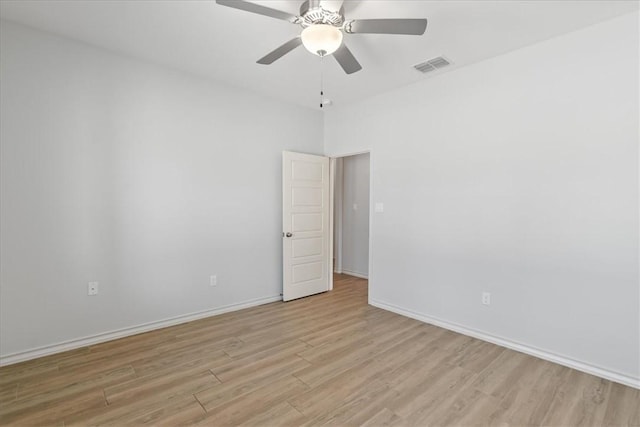15101 Tesoro Dr, Corpus Christi, TX 78418 - empty room featuring light wood-style floors and ceiling fan