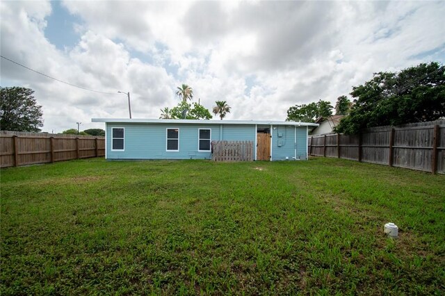 950 Susan Dr, Corpus Christi, TX 78412 - view of rear view of house