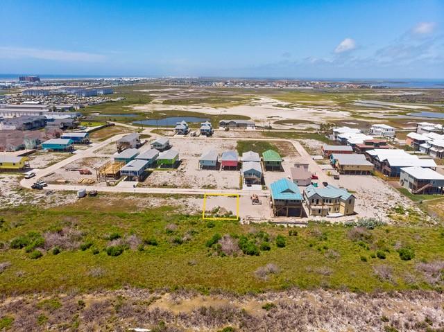208 Flounder Dr, Port Aransas, TX 78373 - photo 2