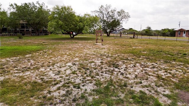 131 Blackhawk Dr, Sandia, TX 78383