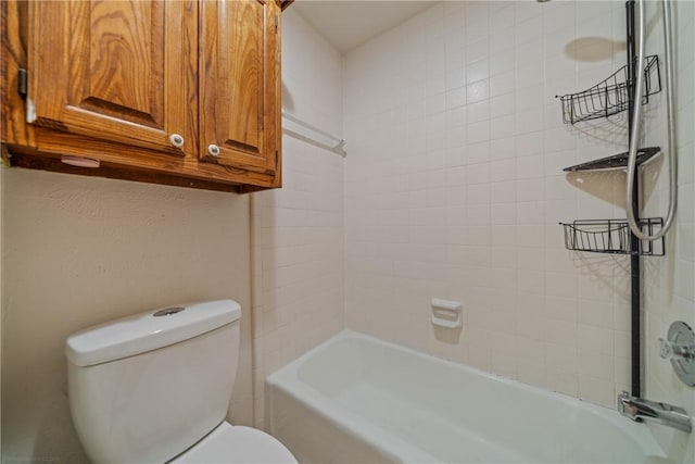 5305 Hunt Cir, Corpus Christi, TX 78413 - bathroom featuring toilet and tub / shower combination