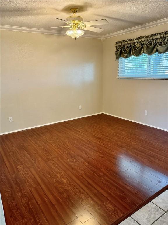 3962 Monta Dr, Robstown, TX 78380 - photo 4