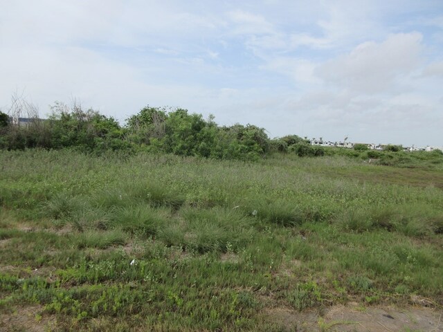 2115 S Hood St, Rockport, TX 78382 - photo 5