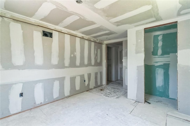 1630 Hudson St, Corpus Christi, TX 78416 - view of empty room
