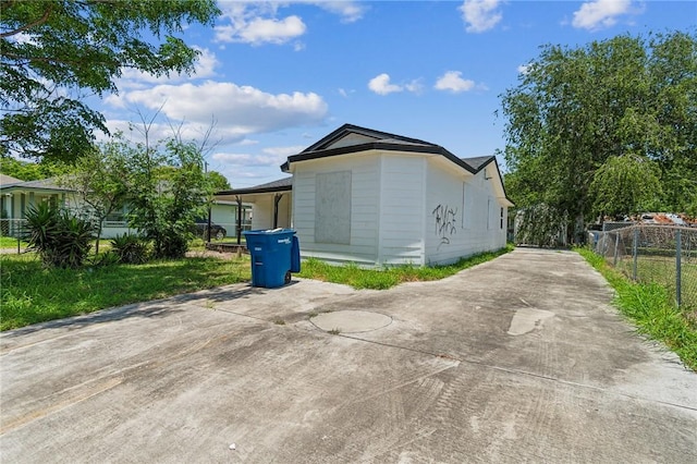 1630 Hudson St, Corpus Christi, TX 78416 - view of property exterior featuring driveway