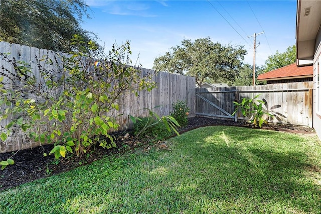 126 Whistlers Cove Rd, Rockport, TX 78382 - view of yard