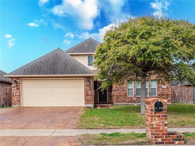 view of front facade featuring a garage