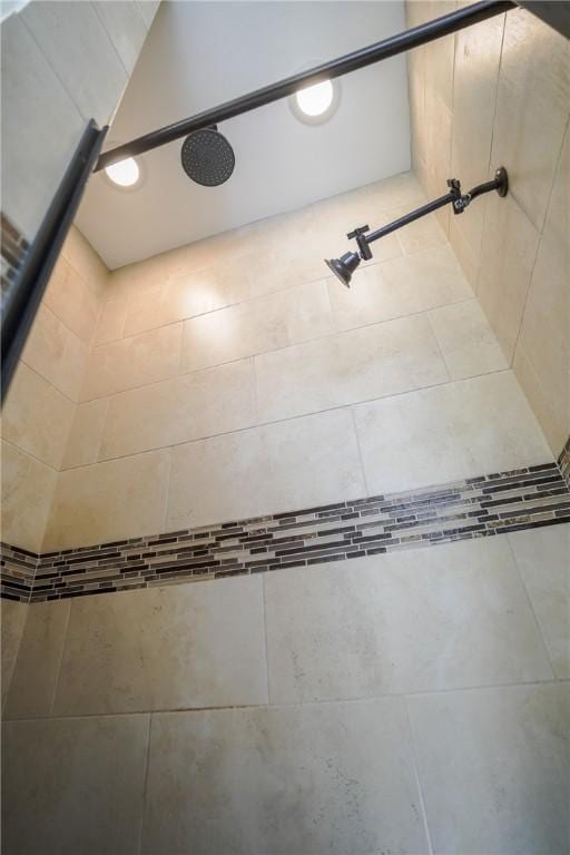6725 Brooke Rd, Corpus Christi, TX 78414 - bathroom view of a tile shower