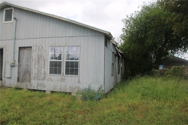 view of home's exterior