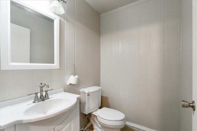 524 Del Mar, Corpus Christi, TX 78404 - bathroom featuring toilet and vanity
