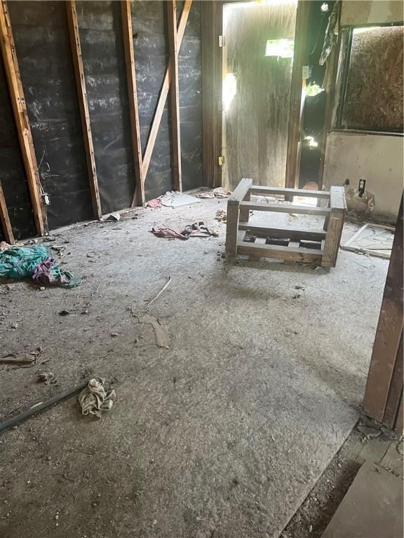 938 Indiana St, Robstown, TX 78380 - view of attic