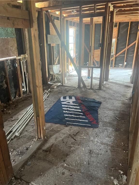 938 Indiana St, Robstown, TX 78380 - view of miscellaneous room