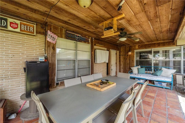 10637 Westwood Dr, Corpus Christi, TX 78410 - view of patio featuring a ceiling fan