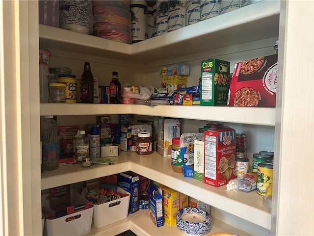 6333 Oso Pkwy, Corpus Christi, TX 78414 - view of pantry
