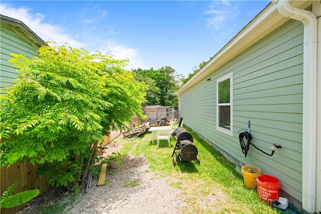 105 E Elm St, Taft, TX 78390 - view of yard