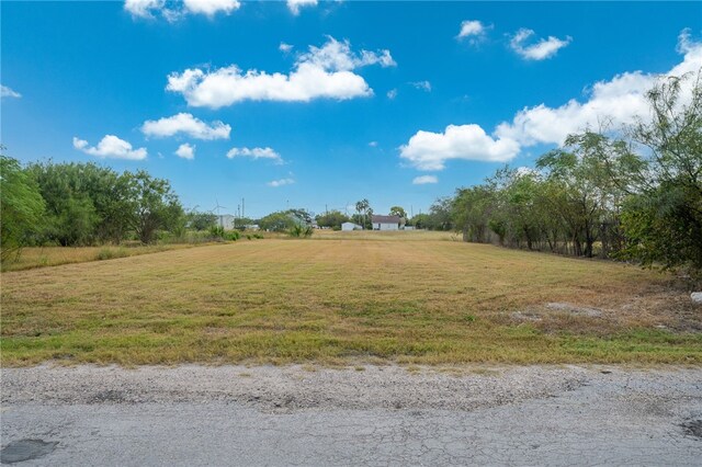 Listing photo 2 for 436 Industrial St, Taft TX 78390