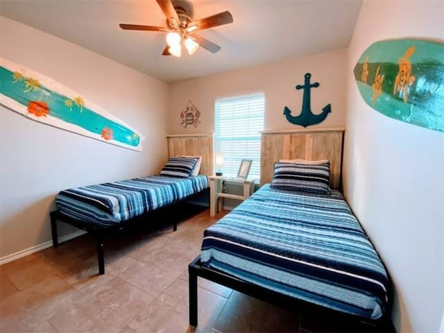 bedroom featuring ceiling fan