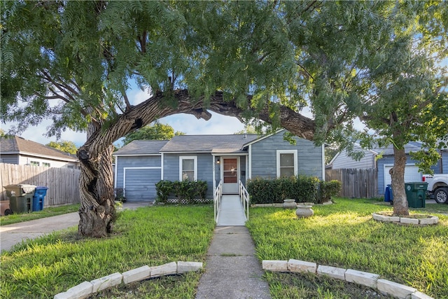 view of front of house with a front lawn