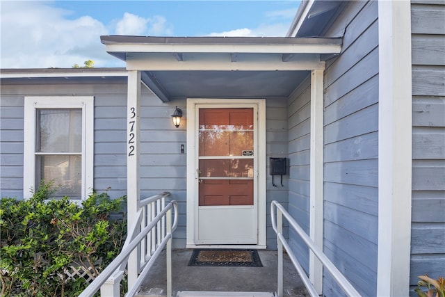 view of entrance to property