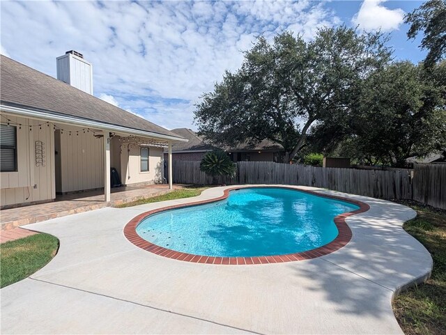 4010 Moorhead Dr, Corpus Christi, TX 78410 - view of pool featuring a patio and a fenced backyard
