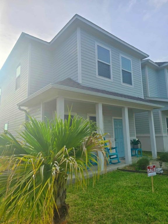 132 Lavaca, Rockport, TX 78382 - photo 1