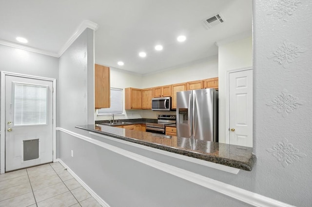 829 Redwood Ave, Rockport, TX 78382 - photo 10