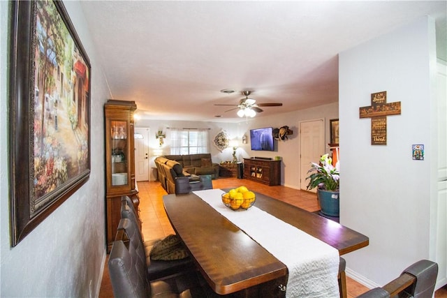 1512 Palo Blanco, Beeville, TX 78102 - dining area with ceiling fan