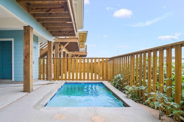 view of swimming pool