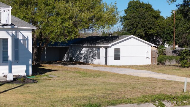 514 W 4th St, Sinton, TX 78387 - photo 32