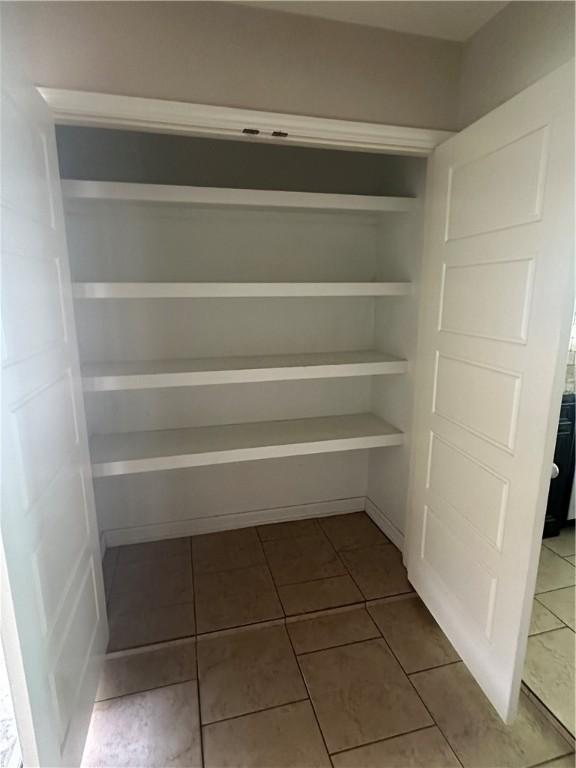 2818 Lake Rhapsody Dr, Corpus Christi, TX 78414 - view of storage area
