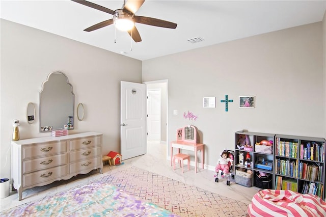 bedroom with ceiling fan