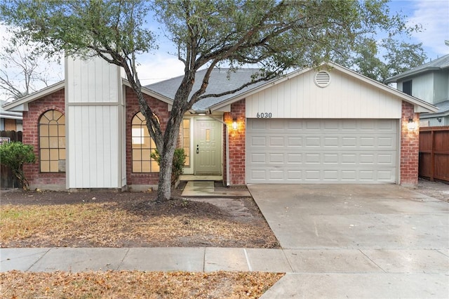 view of front facade featuring a garage