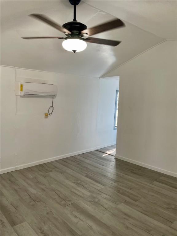 516 Sodville St, Sinton, TX 78387 - photo 9