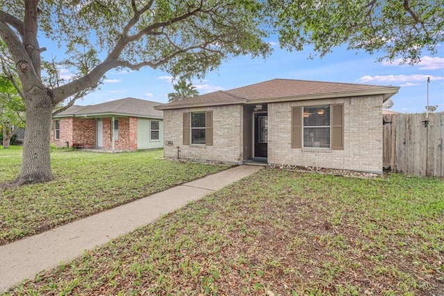 109 Misty Ln, Aransas Pass, TX 78336 - ranch-style home featuring brick siding