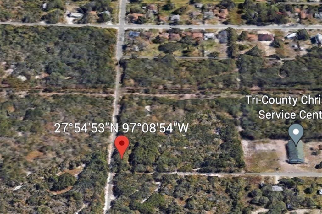 21 N 7th St, Aransas Pass, TX 78336 - photo 1