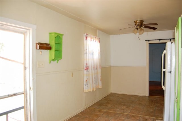 201 S Alta Vista St, Beeville, TX 78102 - empty room with ceiling fan