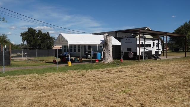 210 E Clayton St, Hebbronville, TX 78361 - photo 4