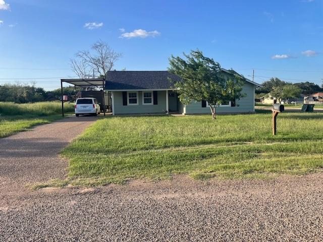 210 E Clayton St, Hebbronville, TX 78361 - photo 5