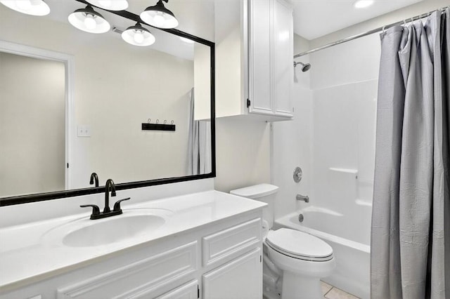15341 Yardarm Ct, Corpus Christi, TX 78418 - full bath featuring vanity, shower / bathtub combination with curtain, and tile patterned floors