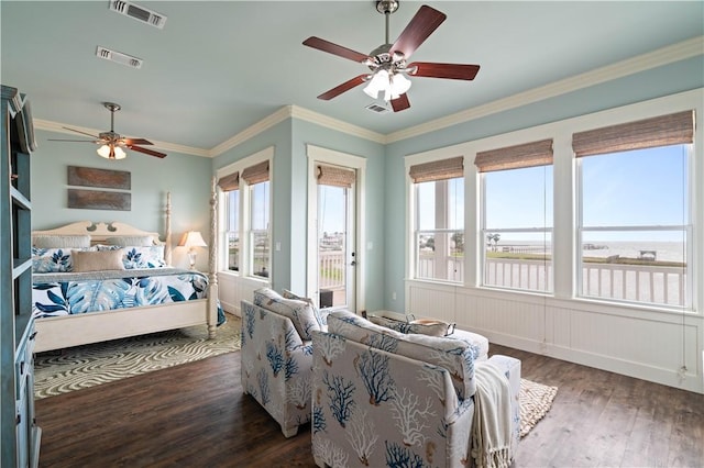 502 Sailhouse Way, Rockport, TX 78382 - bedroom with wood finished floors and visible vents