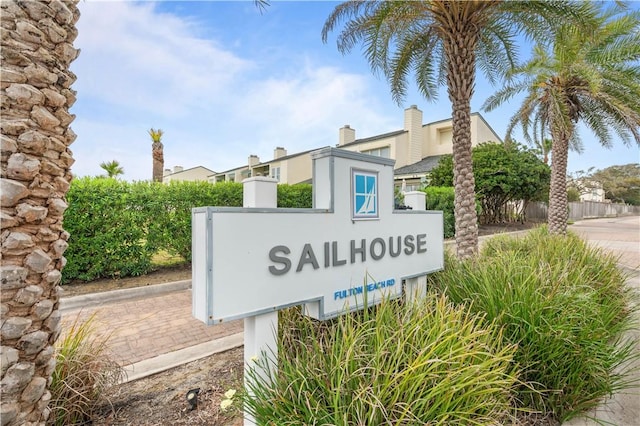 502 Sailhouse Way, Rockport, TX 78382 - community / neighborhood sign featuring fence